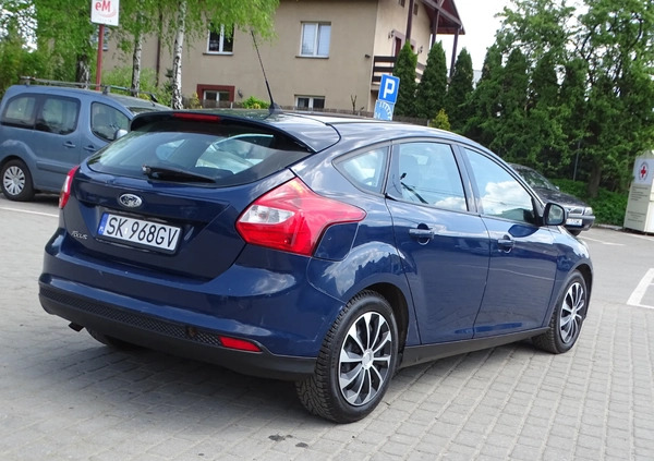 Ford Focus cena 11999 przebieg: 227000, rok produkcji 2006 z Katowice małe 254